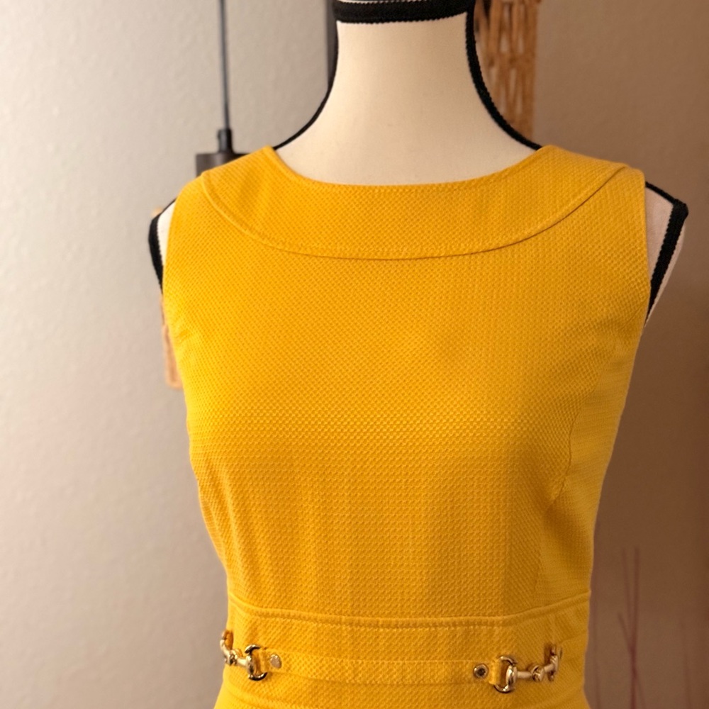 Tahari ASL Dress Golden Yellow Textured Lined Sheath Size 8 - Picture 7 of 9